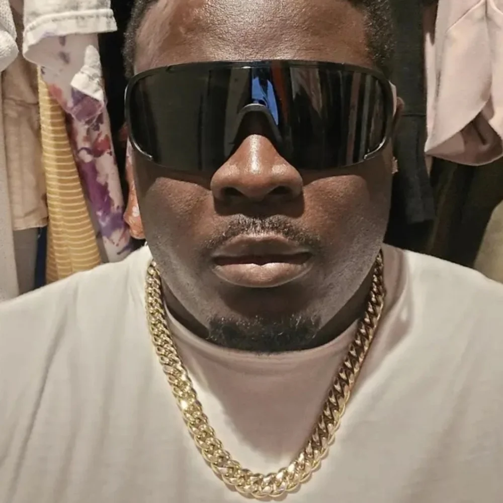 boutique trendy sunglasses